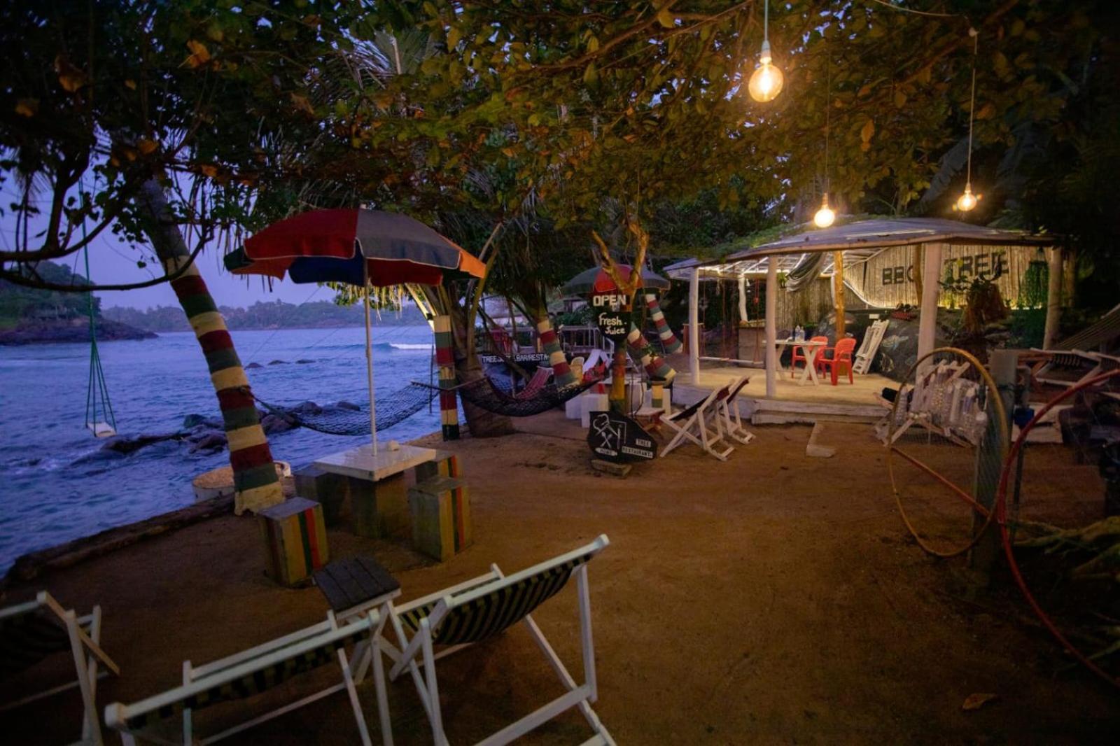 Light House Beach Home Matara Kültér fotó